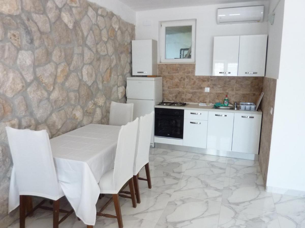 Apartment Stone