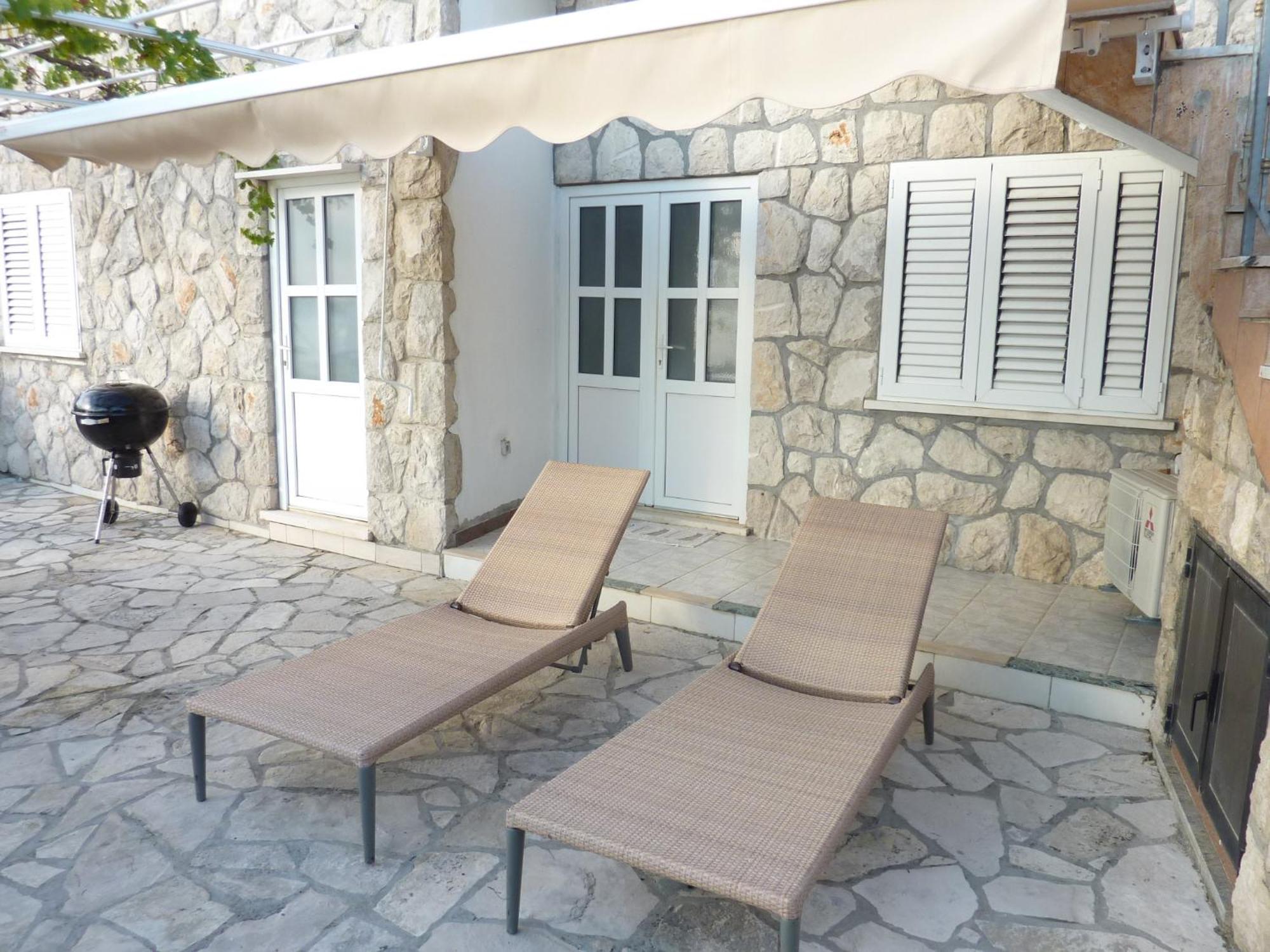 Stone Apartment *